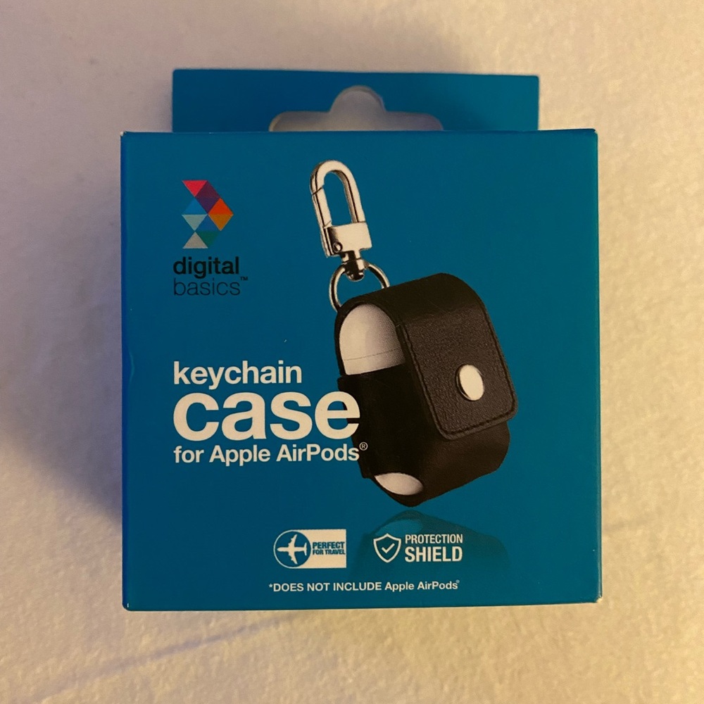 AirPod keychain case WHITE